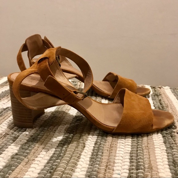 Madewell tan suede ankle strap sandals. Size 10. - Picture 10 of 14